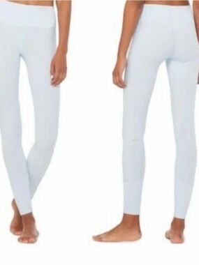 ALO Yoga High Waist Alo Soft Lounge Legging in Powder Blue, Size Small